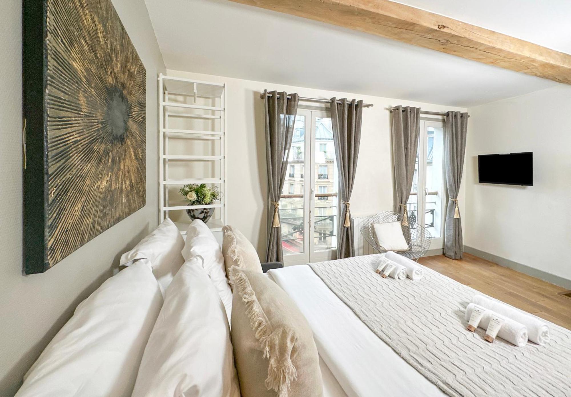 St Michel - Deluxe Apartment - Harpe Paris Exterior foto